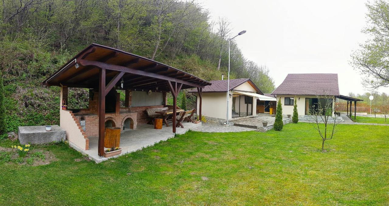 Pensiunea Tudor Breaza Экстерьер фото